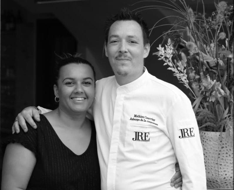Noémie et Mathieu Courrier, portrait en noir et blanc