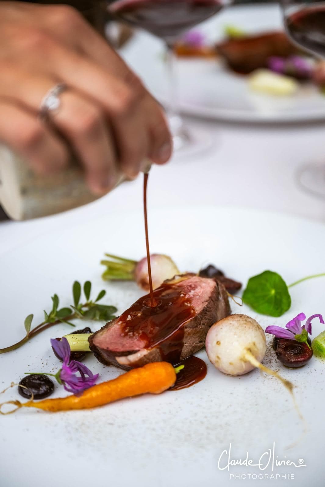 Le geste du saucier sur le canard de Thierrens
